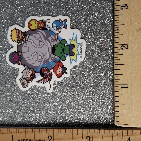 MARVEL Waterproof Sticker - Picture 2 of 7